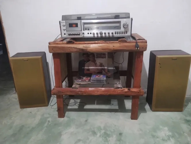 Radiola Sony 3X1 Relíquia com caixa original funcionando tudo 