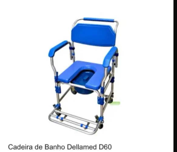Vendo cadeira de banho Dellamed D60