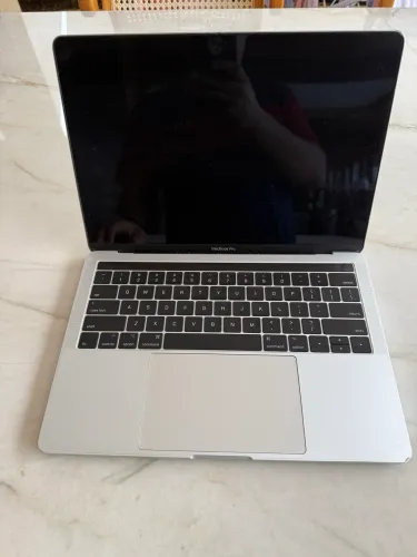 macbook pro i5 2017