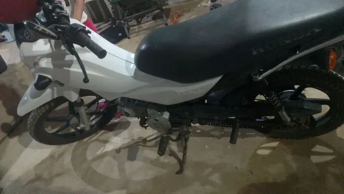 Venda da pop 110i branca
