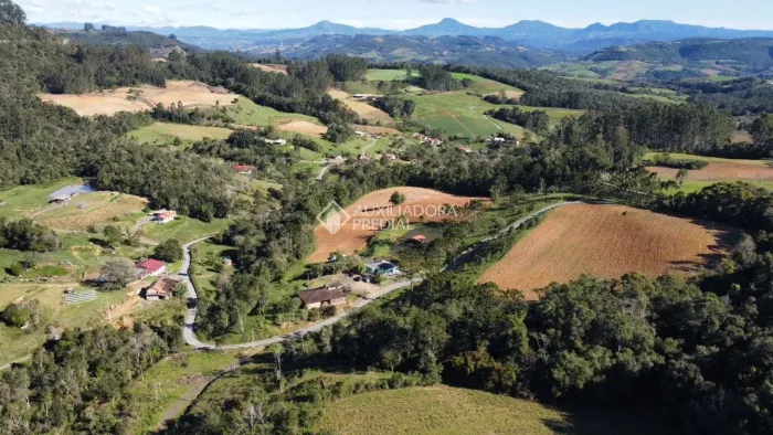 Sítio com 26 hectares a venda em Santa Catarina.