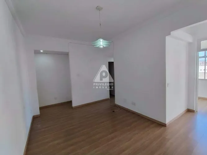 Apartamento 2 Quartos à Venda na Glória, Rio de Janeiro Frente