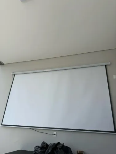 Tela de projeção projetor elétrica com controle 150? polegadas 220v (novo)