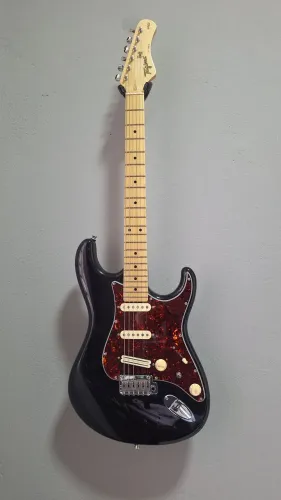 Guitarra Tagima T805