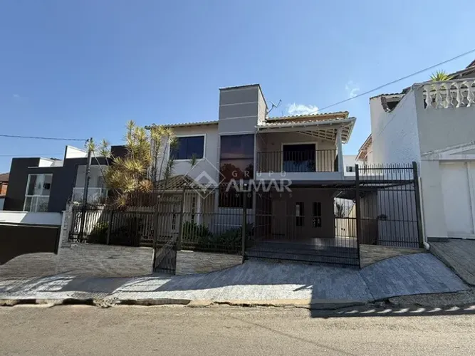 EXECLENTE OPORTUNIDADE!!! CASA DE 03 QUARTOS!