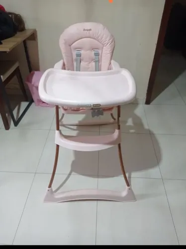Cadeirão infantil rosa Burigotto
