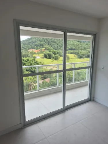 Vendo PORTA JANELA LINHA INOVA