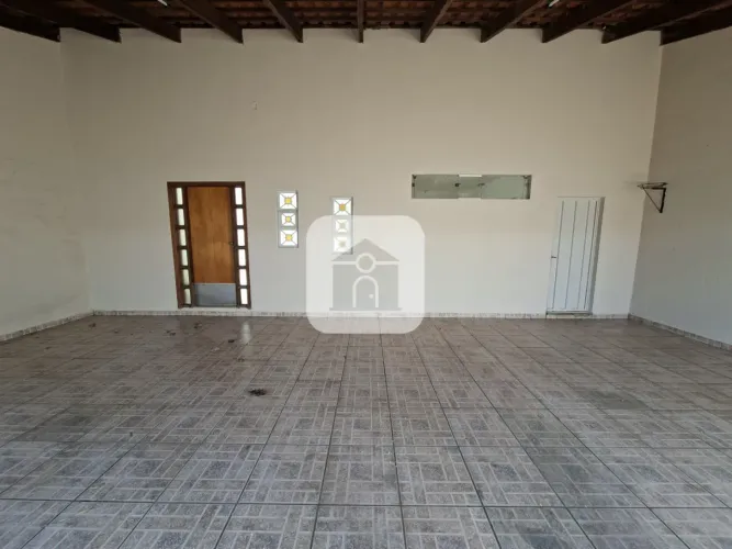 Casa para locação no bairro Cidade Jardim