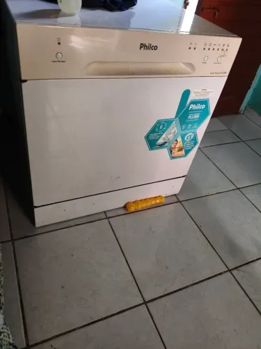 LAVA LOUÇAS E SECADORA AUTOMÁTICA.
