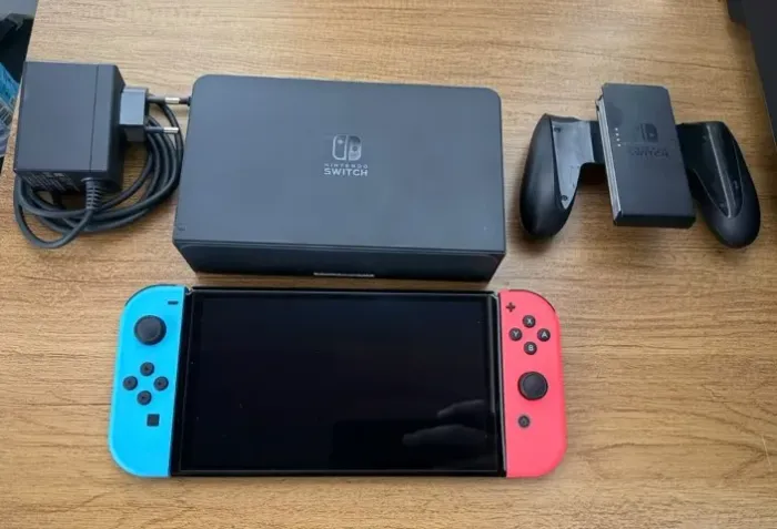 Switch Oled Desbloqueado, 60 jogos, 512GB SD, Completo.