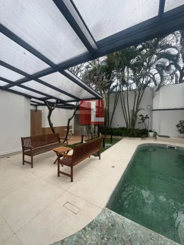 Casa de Condomínio para Alugar na Vila Nova Conceição 250m², 4 Suítes