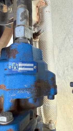 Vendo conjunto de tomada de força com bomba acoplada pra Munck de 47.to 