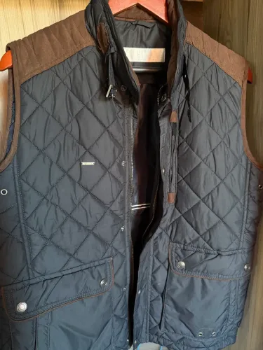 Colete / Vest matelassê Sergio K - Preto - P 