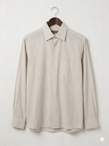 Camisa Empório Colombo marrom com listras finas, 100% algodão.