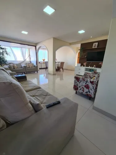 APTO 3/4 SENDO 1 SUITE PROXIMO A PRAIA DA PITUBA