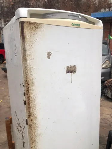 Vendo geladeira quebra galho