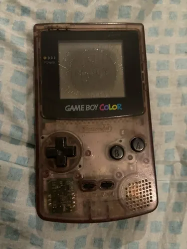 Game Boy Color com defeito não liga não sei o Defeito