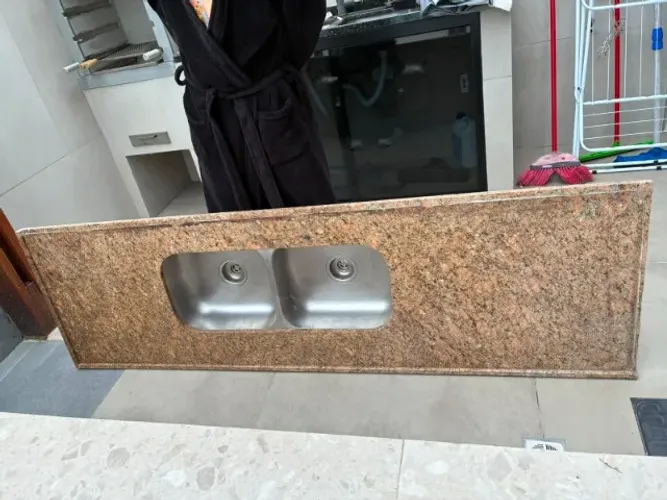 pia dupla cozinha 2 metros e 40 cm seminova em otimo estado por 600,00