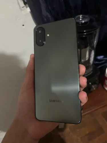 Vendo um celular A07 literalmente novo 450
