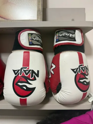Luvas muaythay e boxe