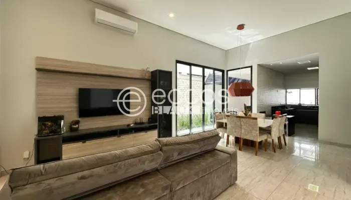 Casa em condomínio à venda, 3 quartos, 1 suíte, 2 vagas, Estância dos Ipês - UBERABA/MG