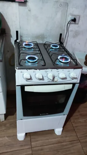Fogão usado funcionando perfeitamente entrego 