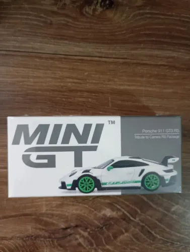 Porsche 911 GT3 RS 1:64