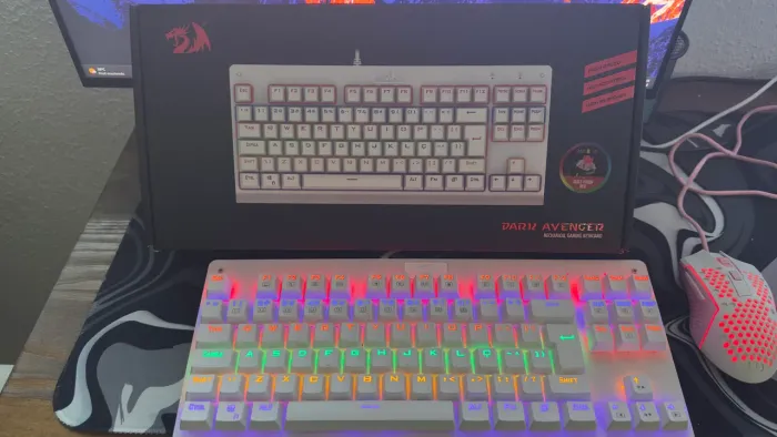 Teclado Mecânico Gamer Redragon RGB