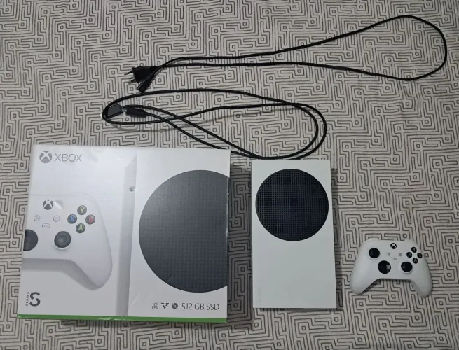 Xbox Series S ainda com caixa