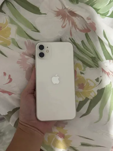 iPhone 11 branco 