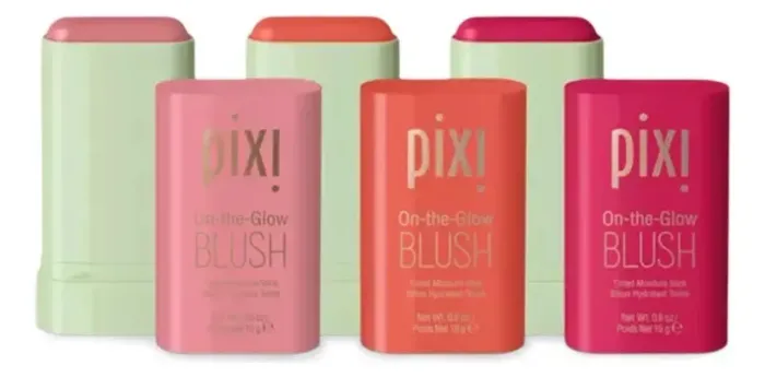 Blush Pixi On-The-Glow em Bastão Natural para Rosto Laranja-Claro