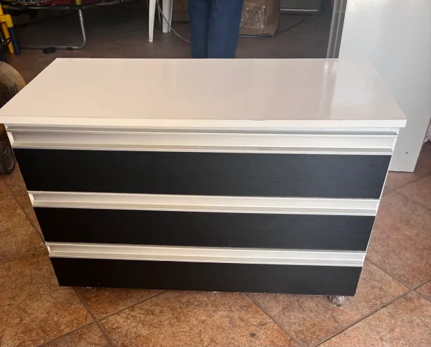 Armario banheiro 3 gavetas preto/bco com rodinha