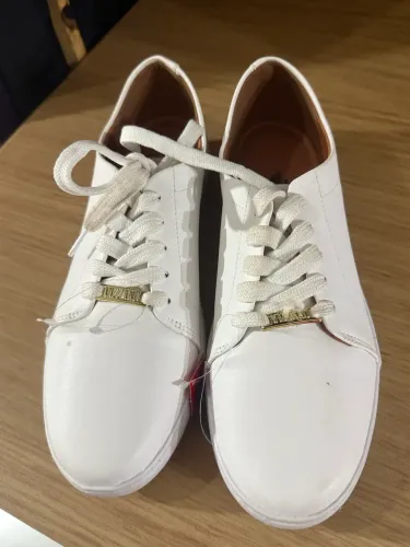 Tênis Vizzano branco, tamanho 38, novo