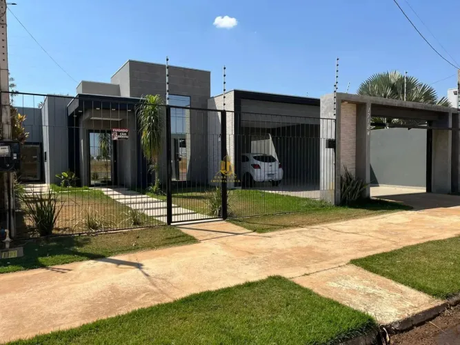 Casa para Venda em Lucas do Rio Verde, Bandeirantes, 4 dormitórios, 1 suíte, 3 banheiros,