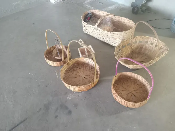 Suporte para prateleira. Bombas encher colchão. Baleiro. Cesto cafe