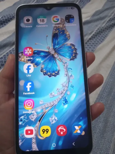 Samsung A14.