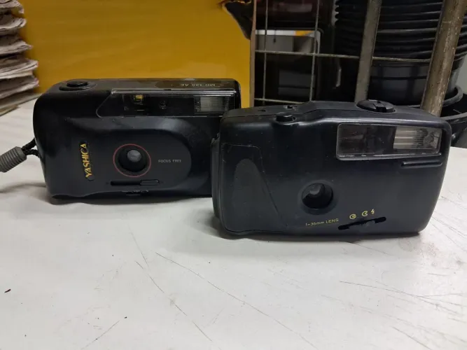 Câmeras fotográficas analógicas