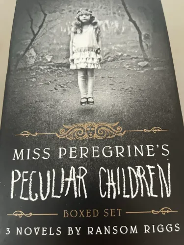 Box livros série Miss Peregrine em inglês