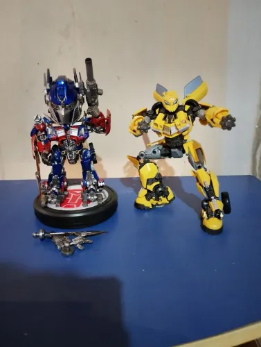 Bumblebee Transformers