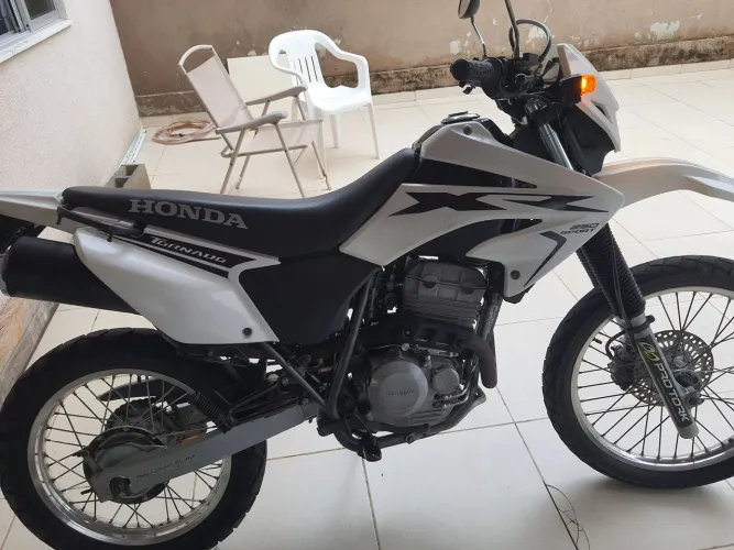 Moto xr tornado