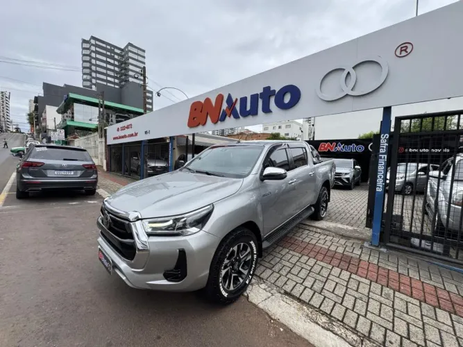 Toyota Hilux CD SRX 4X4 2.8 TDI 16V Diesel Aut. 2021