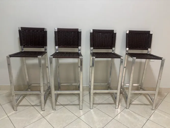 Cadeiras para bancadas