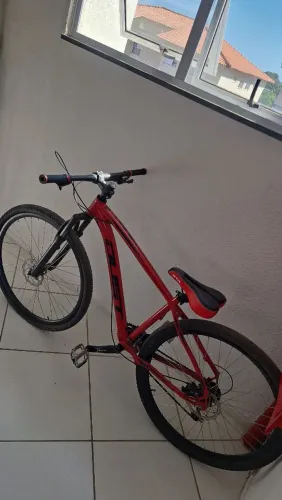 Vendo ou troco aro 29 freio hidráulico mt200