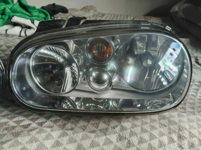 Par de farol hella golf mk4