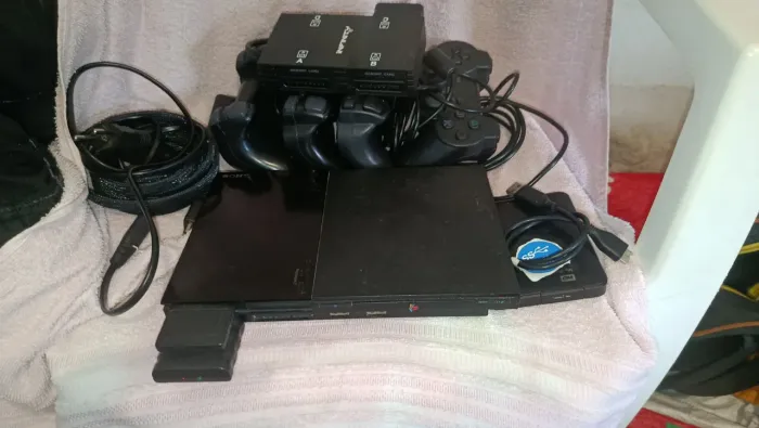 Playstation 2 / PS2