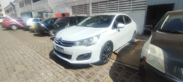 Citroen C4 Lounge Tendance 1.6 Turbo Flex Aut. 2015