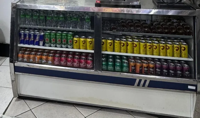 Balcão refrigerado Toop 180cm 2 pista fria expositor