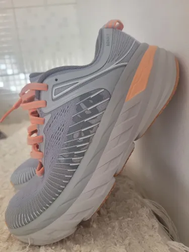 Tênis feminino ideal para corrida 35 Hoka