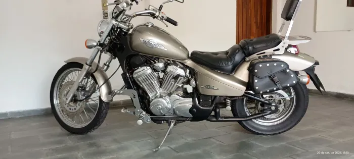 Moto Shadow 600 VT impecável