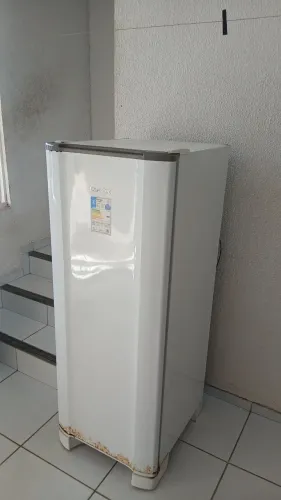 Geladeira Esmaltec